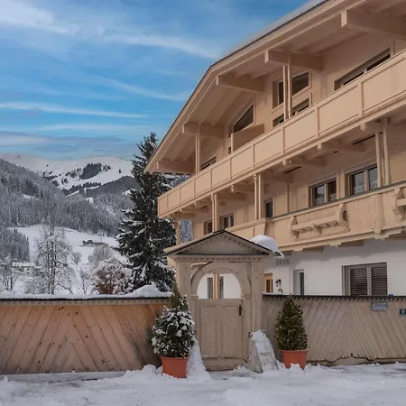 Apartmán Alte Bildhauerei Aurach bei Kitzbuehel Exteriér fotografie