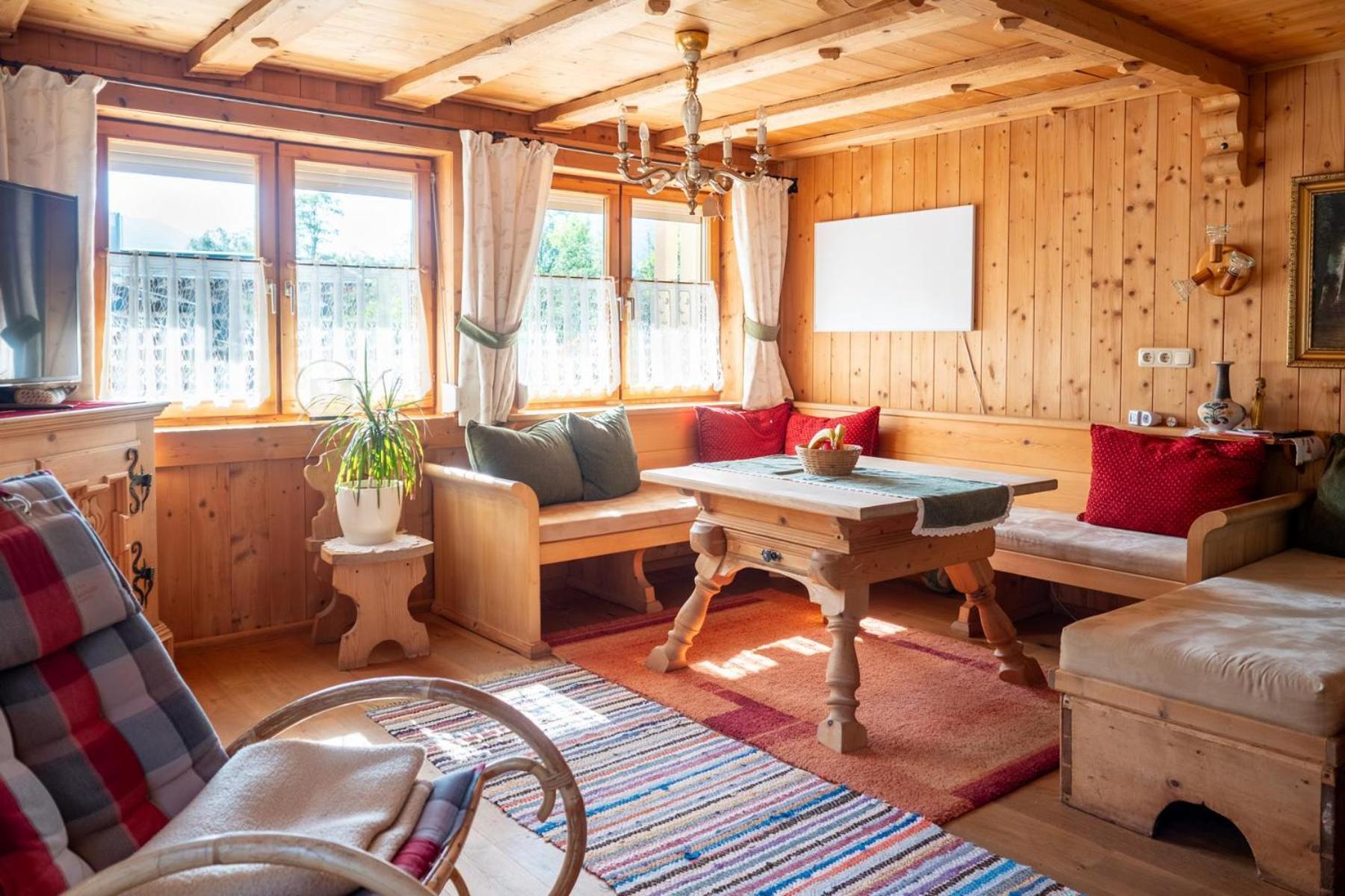 Alte Bildhauerei Appartement Aurach bei Kitzbuehel