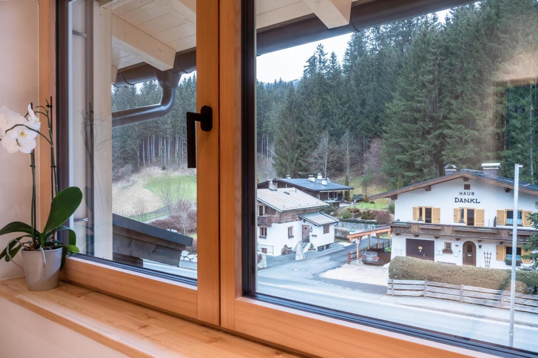 Alte Bildhauerei * Aurach bei Kitzbuehel